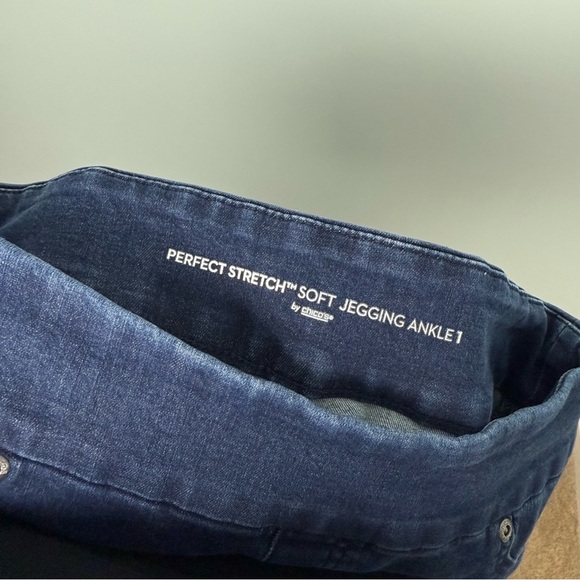 Chico's Perfect Stretch Soft Jegging Ankle Size 1 (8) - Picture 7 of 7